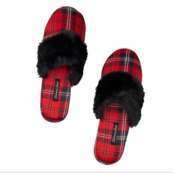 Victoria’s Secret Signature Satin Slippers Red Plaid / Size Small 5-6 - Picture 2 of 8